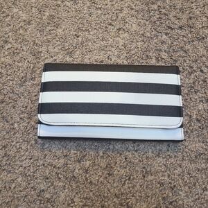 🆕️KUT From the Kloth Black & White Striped Wallet NWOT